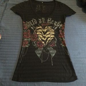 Crash and burn fitted tee